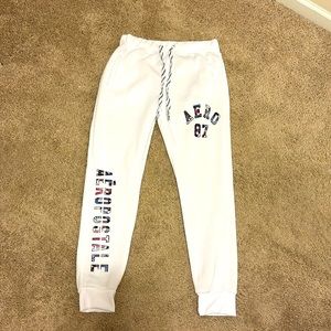 Brand new never worn Aero sweats